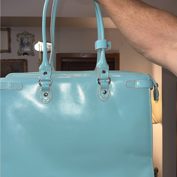 Elegant Aqua Women's Handbag - Picture 2 of 4